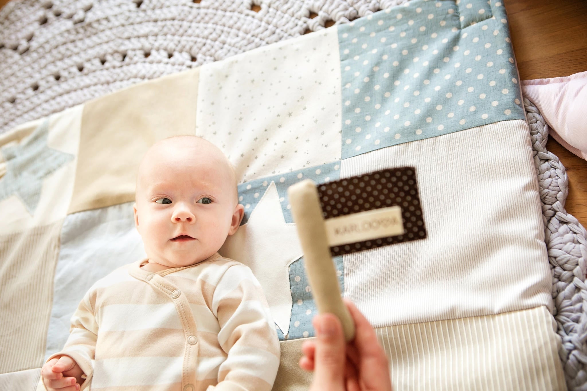 Gift Pack For Babies: Comfort blanket and a Flag