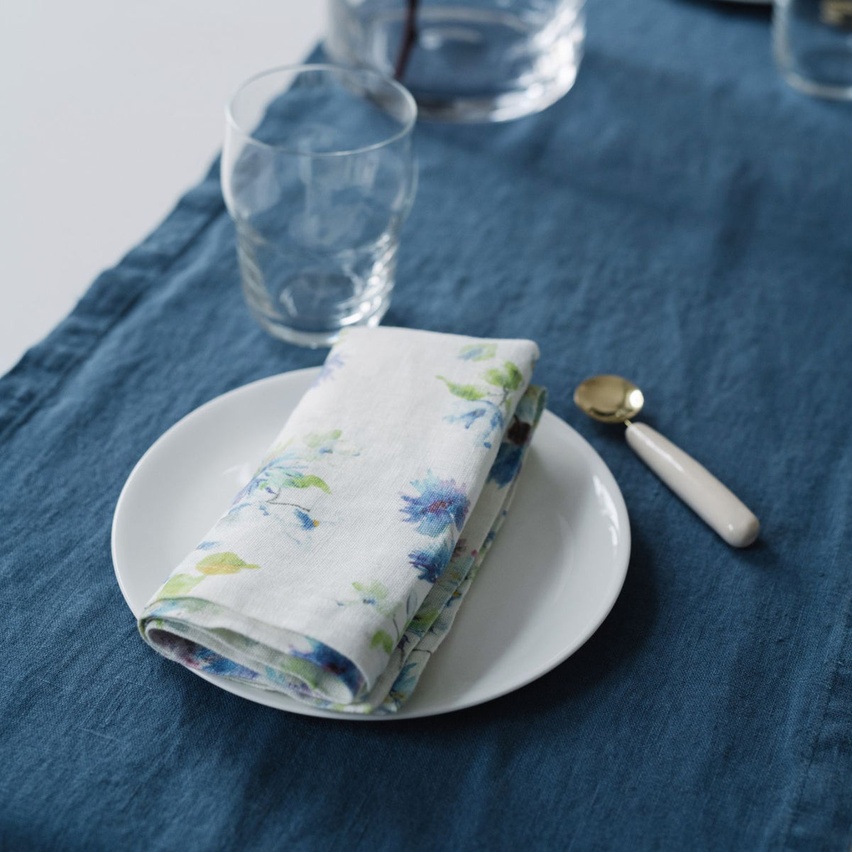 Linen Tales Napkins Set